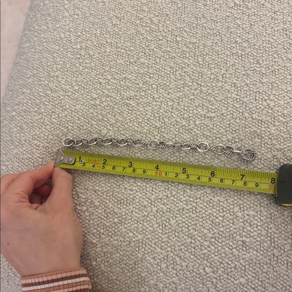 DY Madison Chain Small Bracelet in Sterling Silver, 8.5mm - Picture 4 of 4